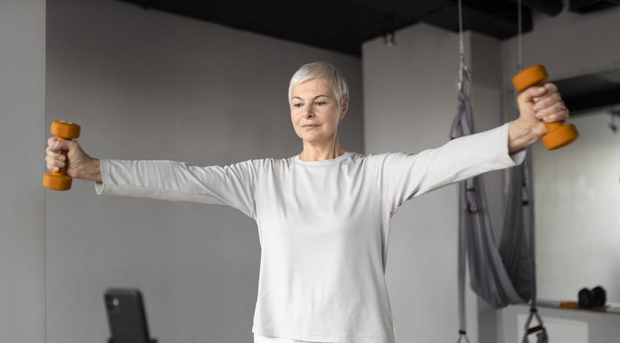 La prevención de la demencia también pasa por el oído